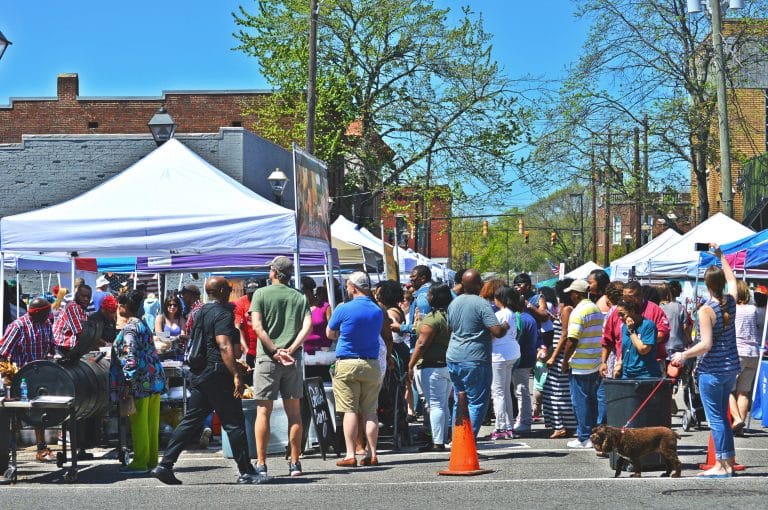 Woodlawn Street Market highlights vitality of local small business community Woodlawn Street Market highlights vitality of local small business community