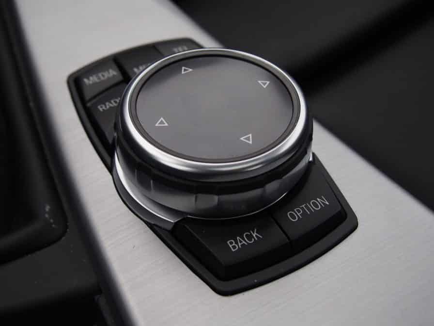 bmw 435i xdrive touchpad knob control Distracted Driving: the hidden insurance expense