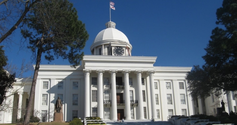 Alabama House OKs alcohol home delivery & wine shipment bills