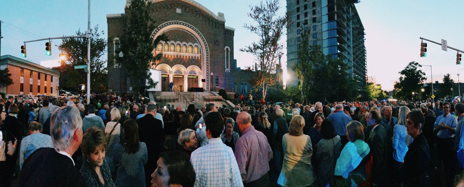 crowdpanoramalb1 2 Standing with Pittsburgh: A Prayer Gathering for Shalom in Birmingham
