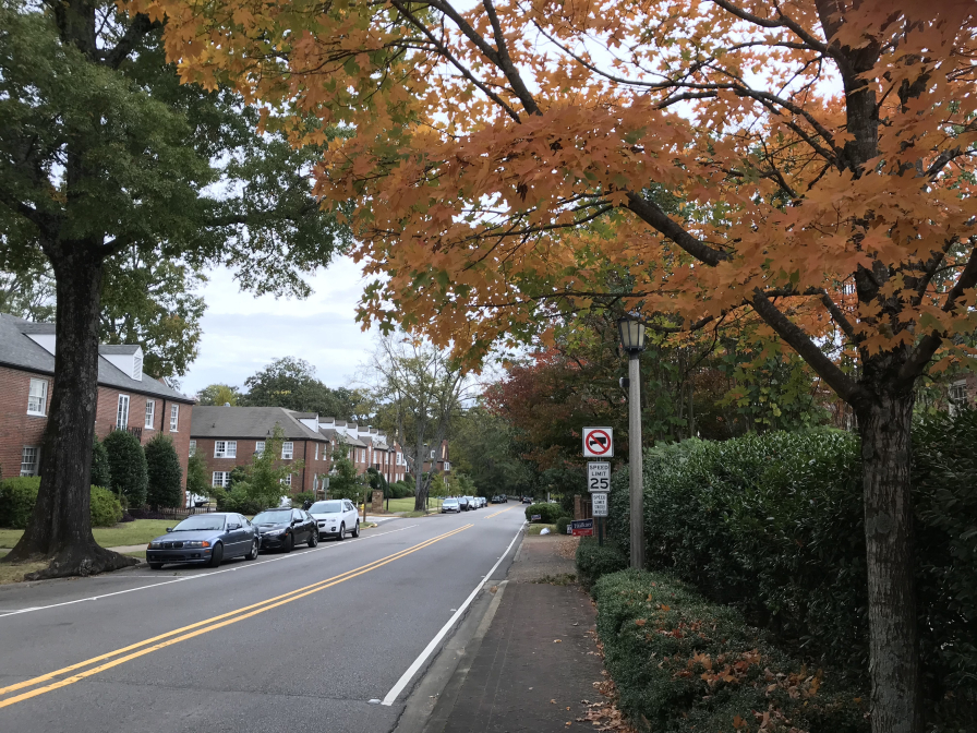 Birmingham, Fairway Drive in Mountain Brook, Mountain Brook, Mountain Brook Alabama, fall drives, Driver's Way