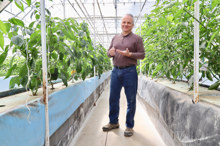 TekLinks’ founder Stuart Raburn gets back to entrepreneurial roots with latest Southern Organics aquaponic farm (photos)