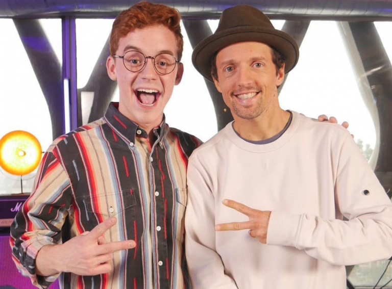 Birmingham’s Walker Burroughs slides into American Idol top 14 with Jason Mraz duet