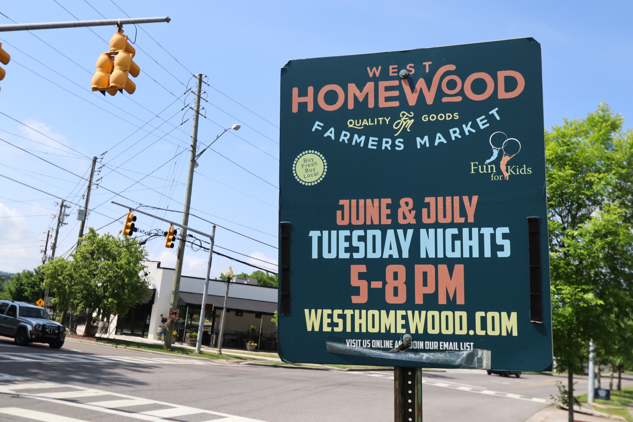 West Homewood Farmers Market sign. (Photo by Christine Hull for Bham Now)