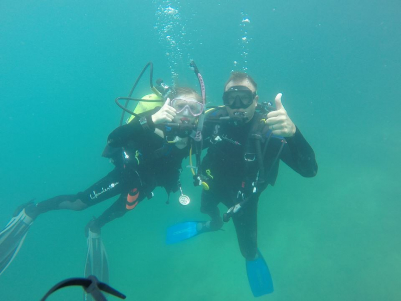 Scuba diving and paddle boarding in a submerged quarry at Pelham’s Blue Water Park? Yes you can. 1 Man and woman Scuba diving at Blue Water Park Pelham