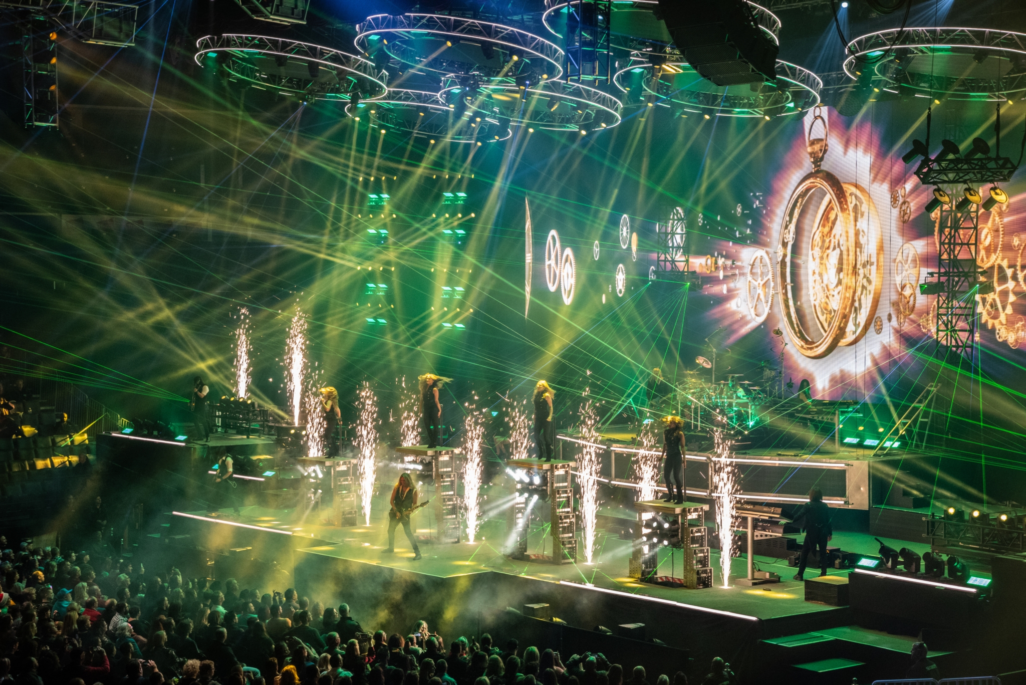 Trans-Siberian Orchestra puts on quite the show
