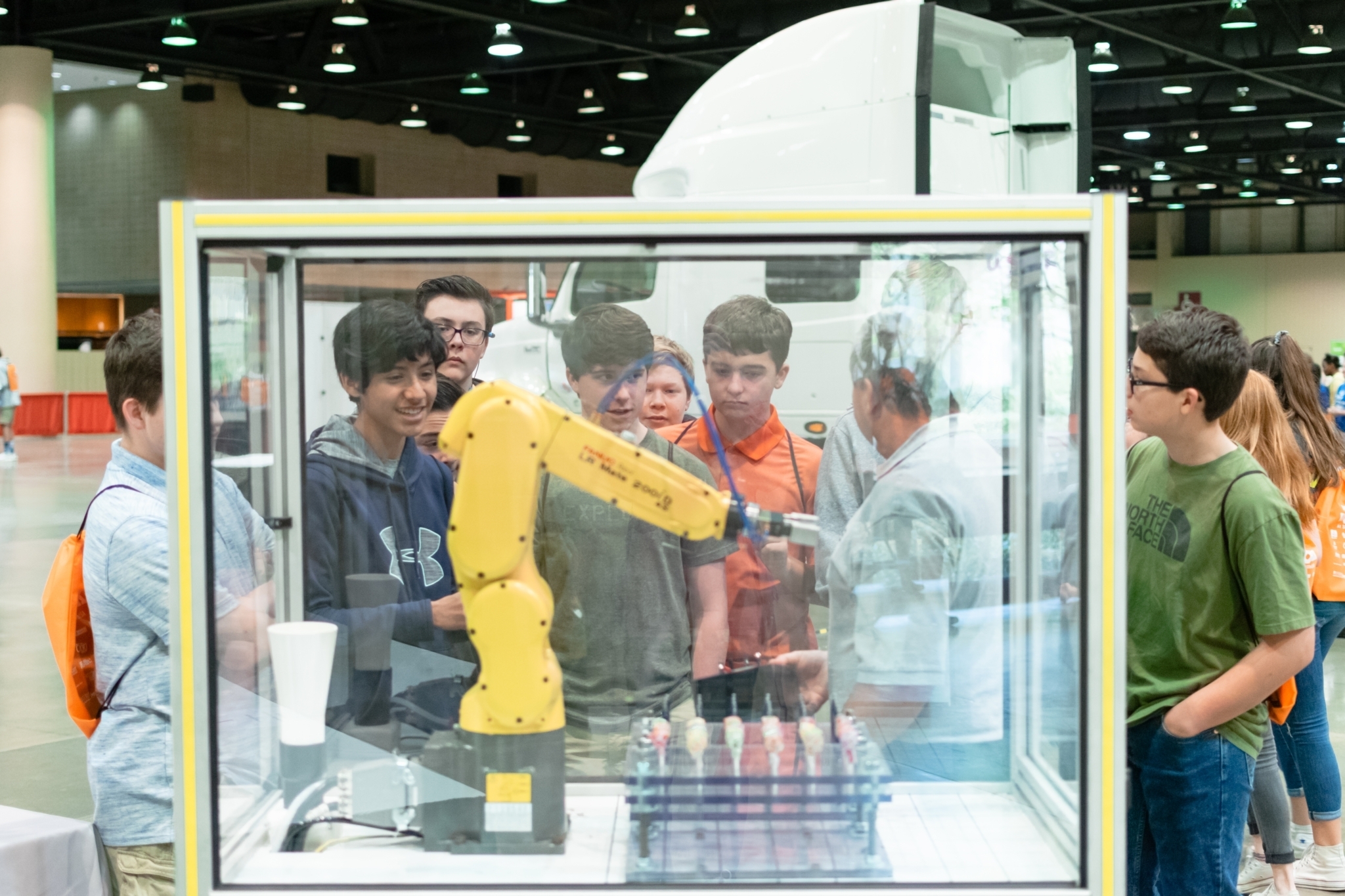 Parent alert! Bring your 8-12 graders to learn about high-wage, high-demand careers in Birmingham. 3 Central Six WOW 5 Parent alert! Bring your 8-12 graders to learn about high-wage, high-demand careers in Birmingham.