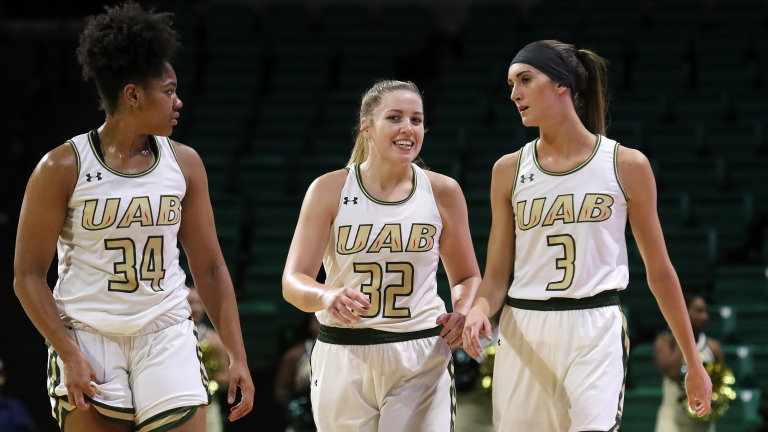 Your tickets to the UAB Women’s Basketball game on Feb 15 helps fund breast cancer research. Here’s how.