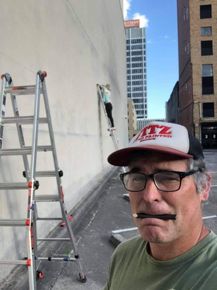 94197526 10216049626463076 2741254256672636928 n Local artists bring light to downtown Birmingham with a collaborative mural
