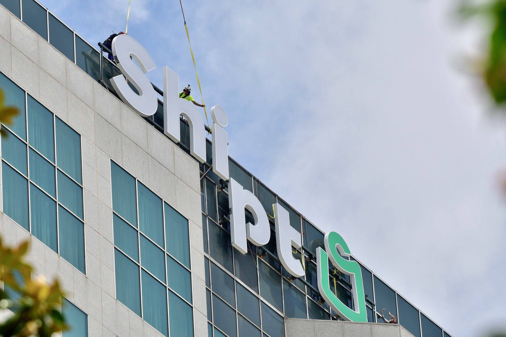 Shipt takes over the tallest building in Birmingham! Photos + more 1 98294095 1456759107850419 1726806784066191360 o Shipt takes over the tallest building in Birmingham! Photos + more