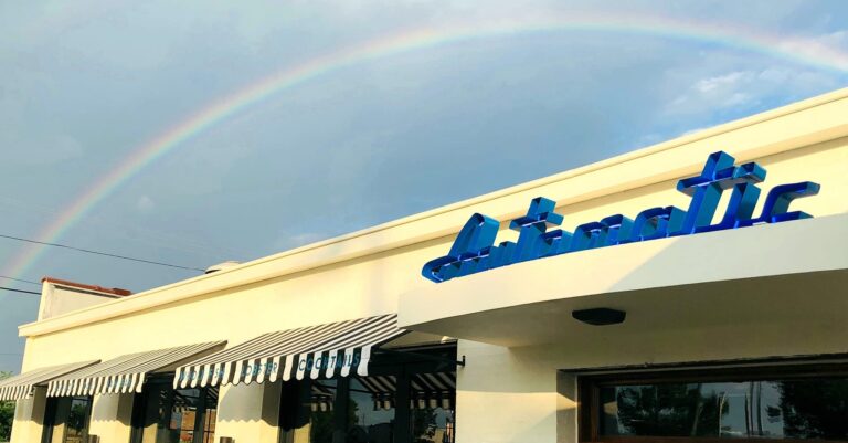 Bham’s Automatic Seafood and Oysters named James Beard Finalist for Best New Restaurant in U.S.