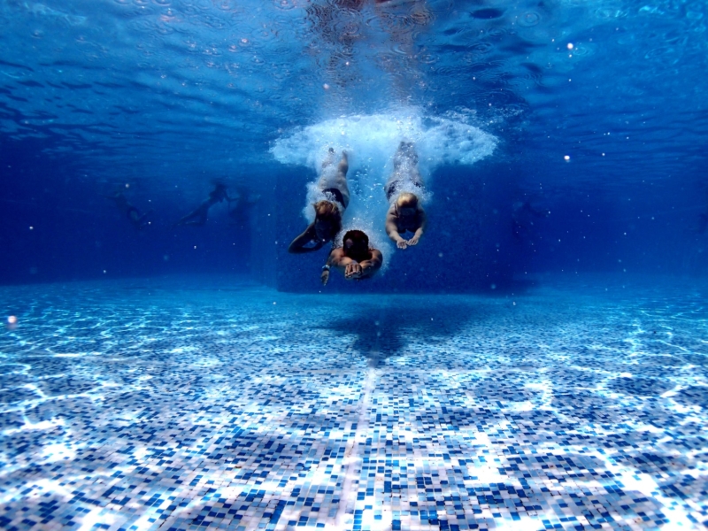 swimming pool, photo via Unsplash