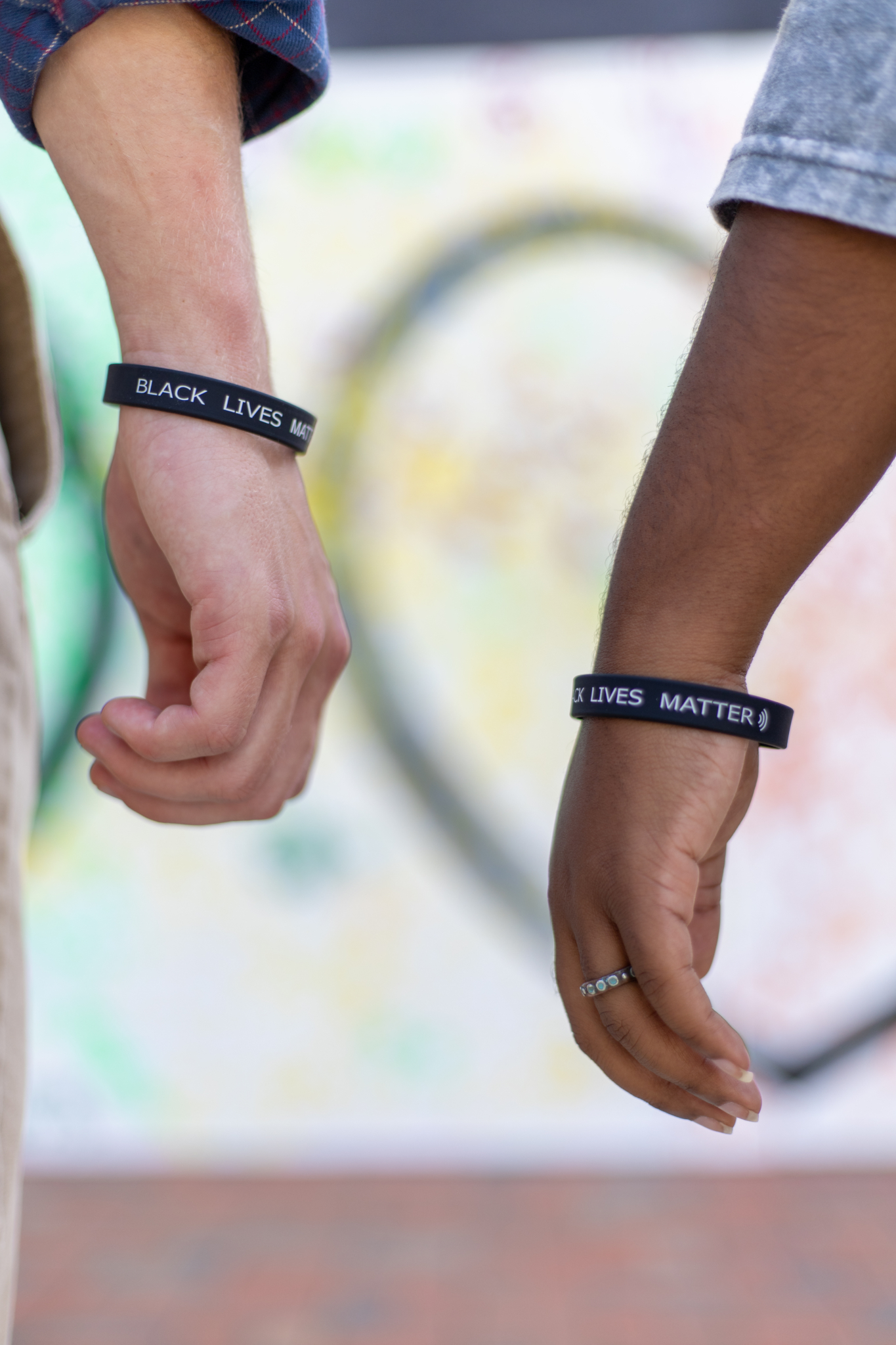 Local tech startup launches $5 smart bracelet to share Black Lives Matter resources 1 Linq 5696 Local tech startup launches $5 smart bracelet to share Black Lives Matter resources