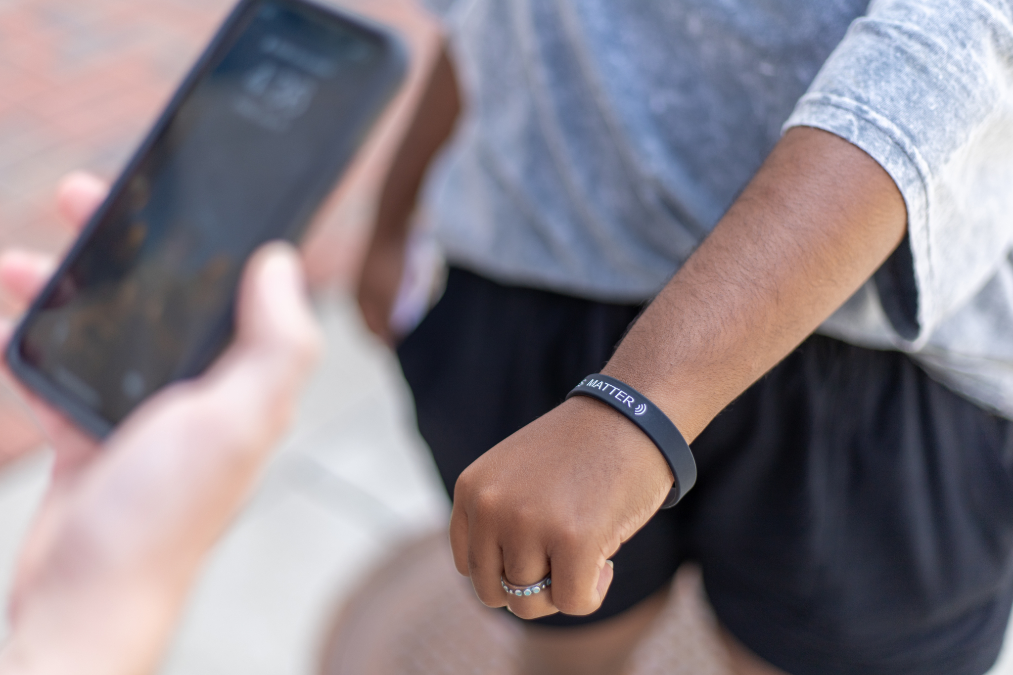 Linq 5702 Local tech startup launches $5 smart bracelet to share Black Lives Matter resources