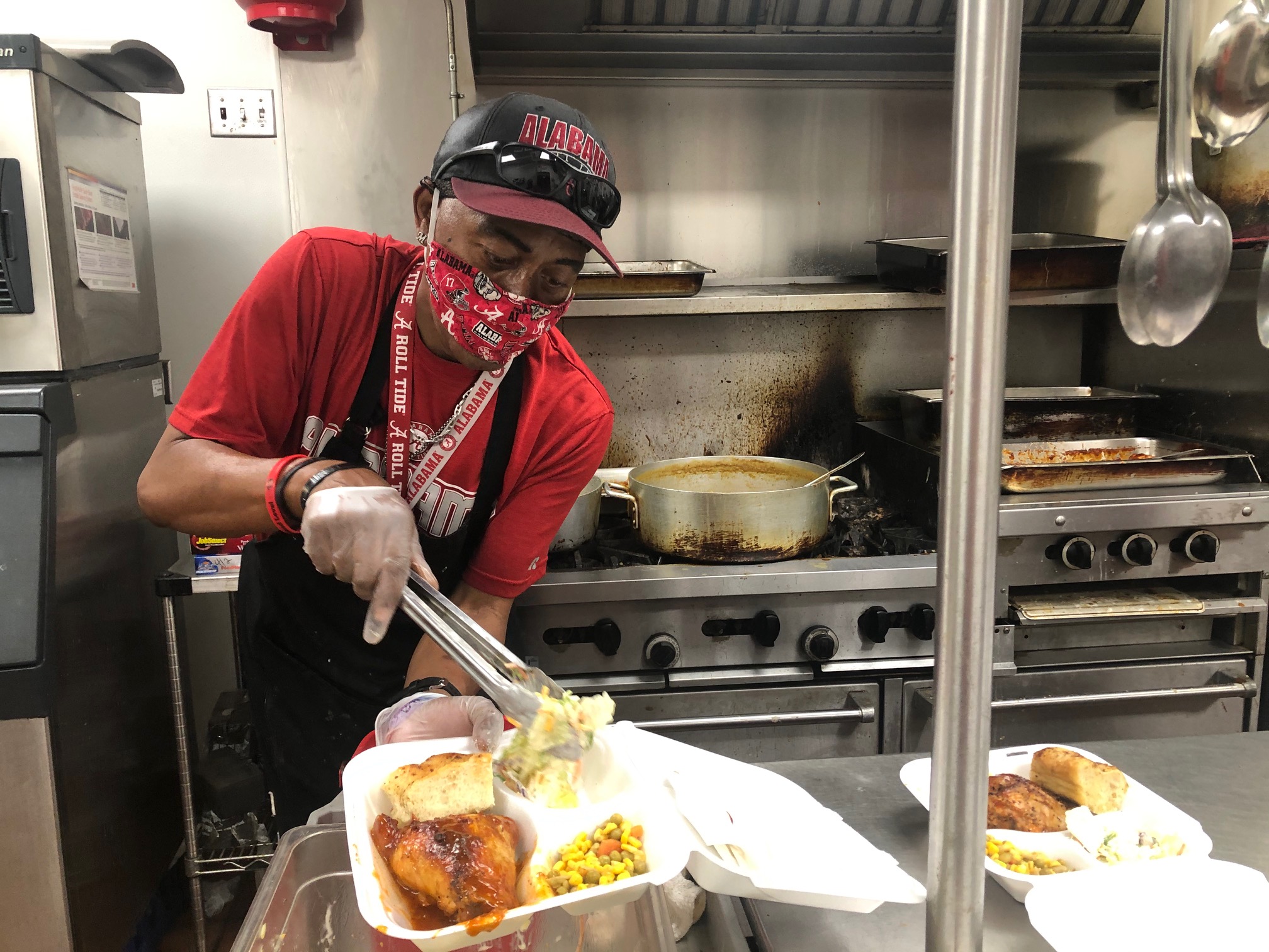 United Way Community Kitchens Birmingham warming station opens Nov. 30 to Dec. 1. Here is how you can help.