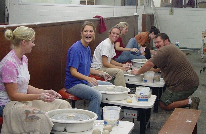5 ways Earthborn Pottery's wheel classes will make you happy—starting