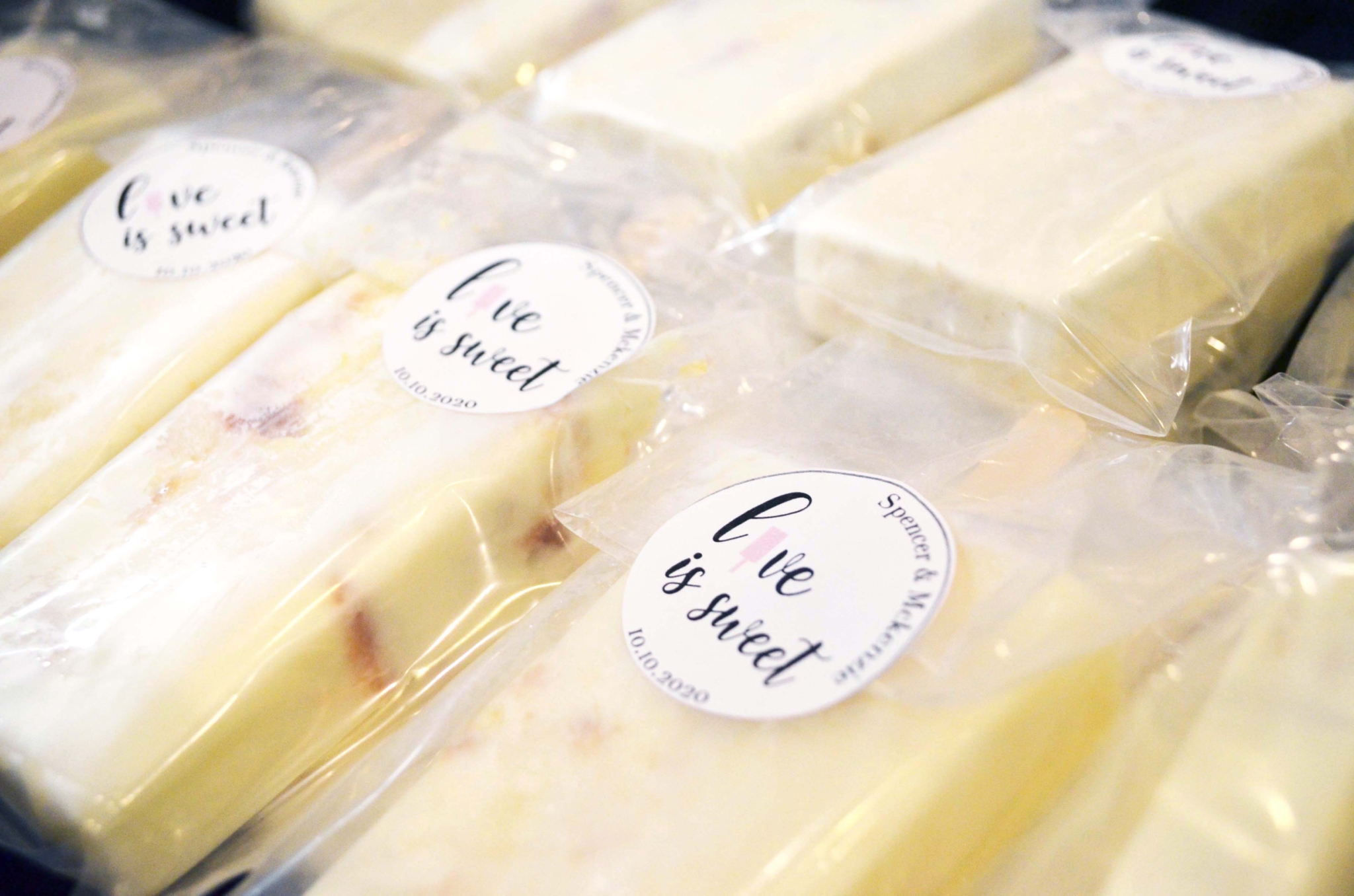 Sign up to make your own pops with Steel City Pops—first class Oct. 16 4 Custom pops at Steel City Pops