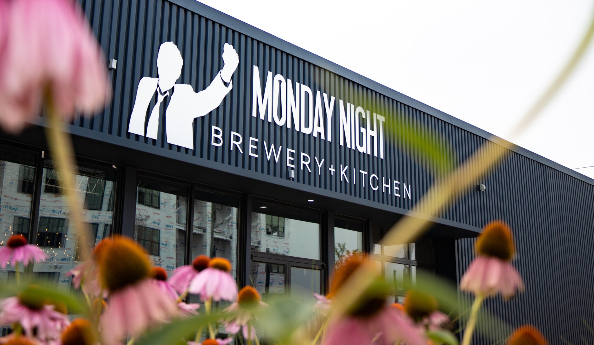 Monday Night Brewing 2 scaled NOW OPEN: Monday Night Brewing is ready to welcome you in Parkside