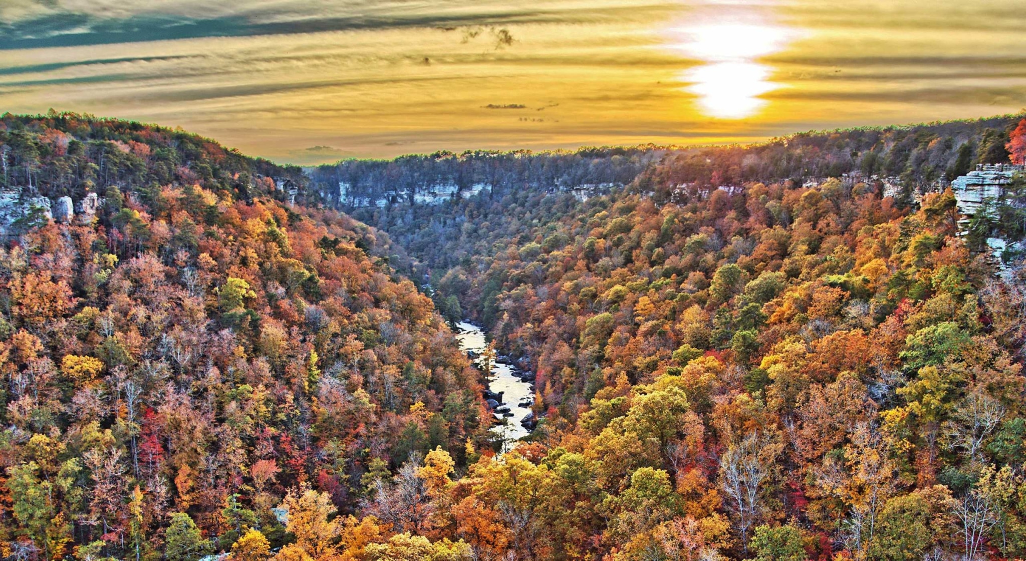 5 short road trip destinations to enjoy colorful foliage this fall