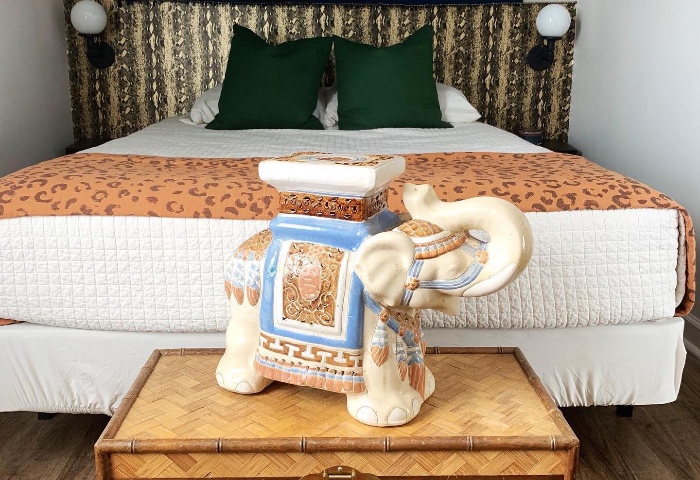 Make your home beautiful with vintage pieces from these 9 shops, including Stash Bham 5 mary and wilma 1 Make your home beautiful with vintage pieces from these 9 shops, including Stash Bham