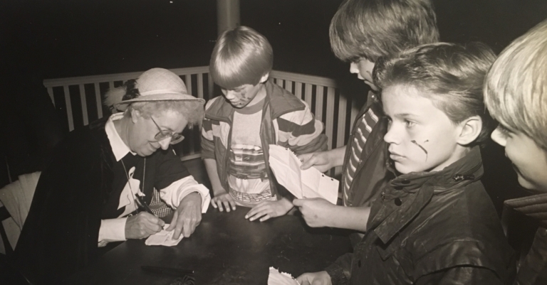 Kathryn Tucker Windham’s ghost stories through the eyes of her daughter Dilcy Windham Hilley