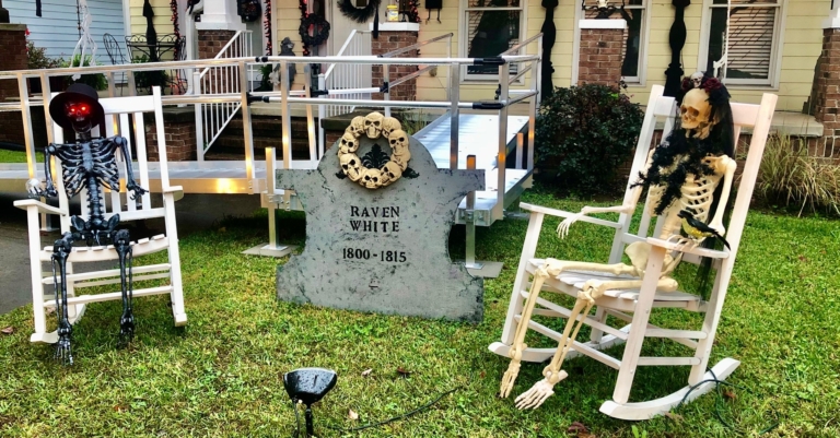 5 places you can find spooky Halloween house decorations in Bham and beyond (videos + photos)