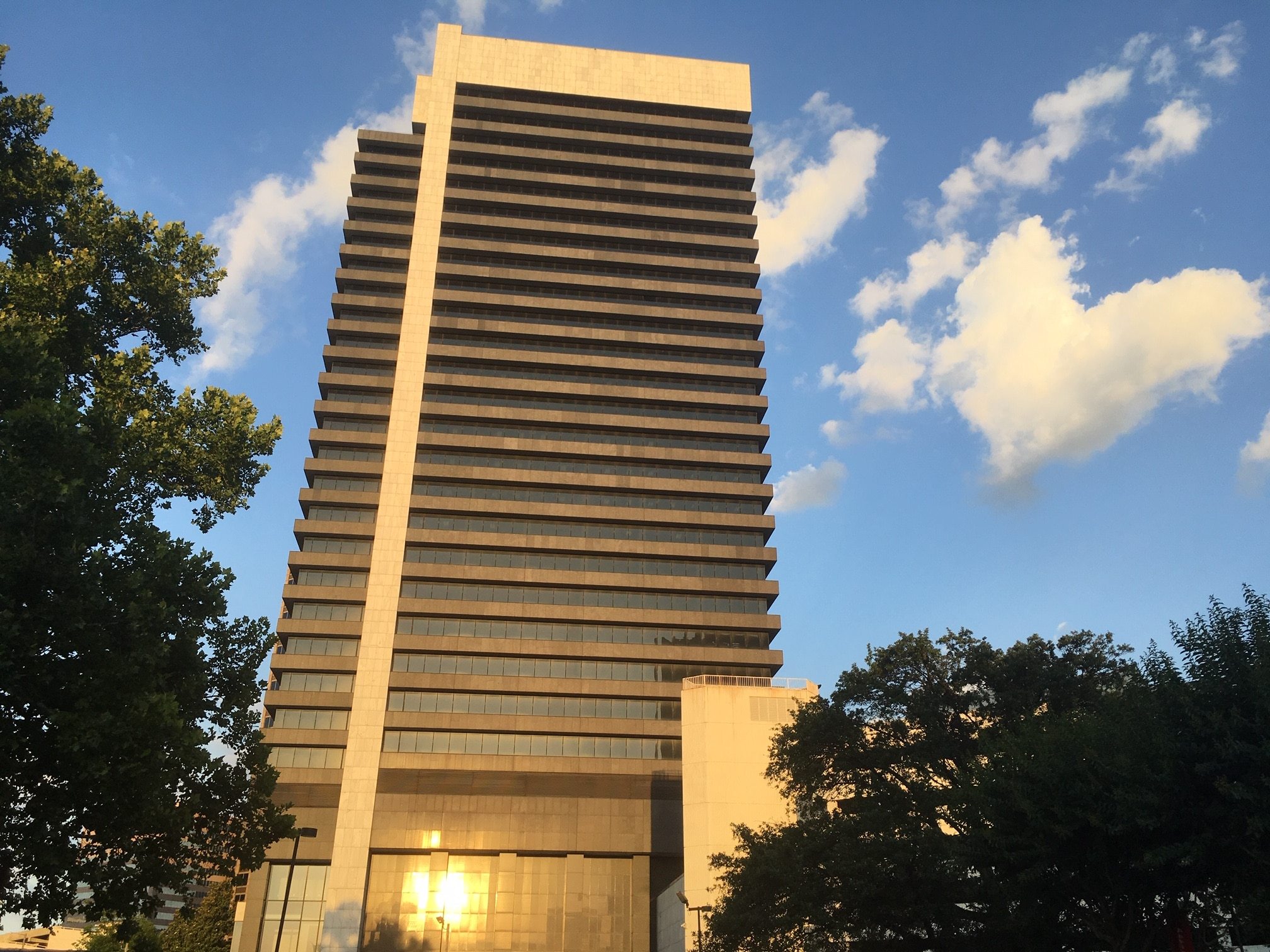 att Former AT&T City Center to be redeveloped as The 600, an upcoming luxury apartment tower [Photos]