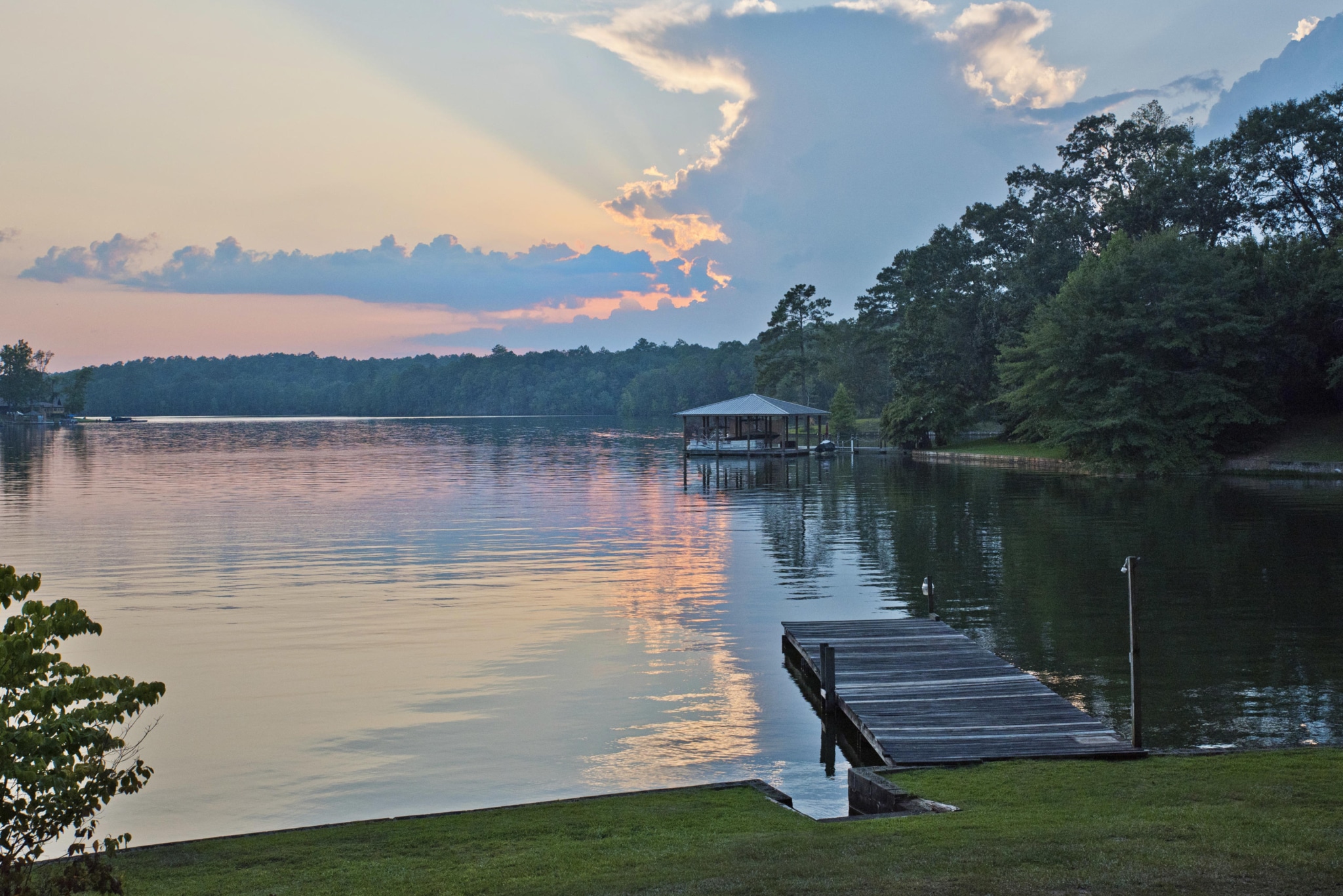 5 lake homes near Birmingham that will make your jaw drop this fall