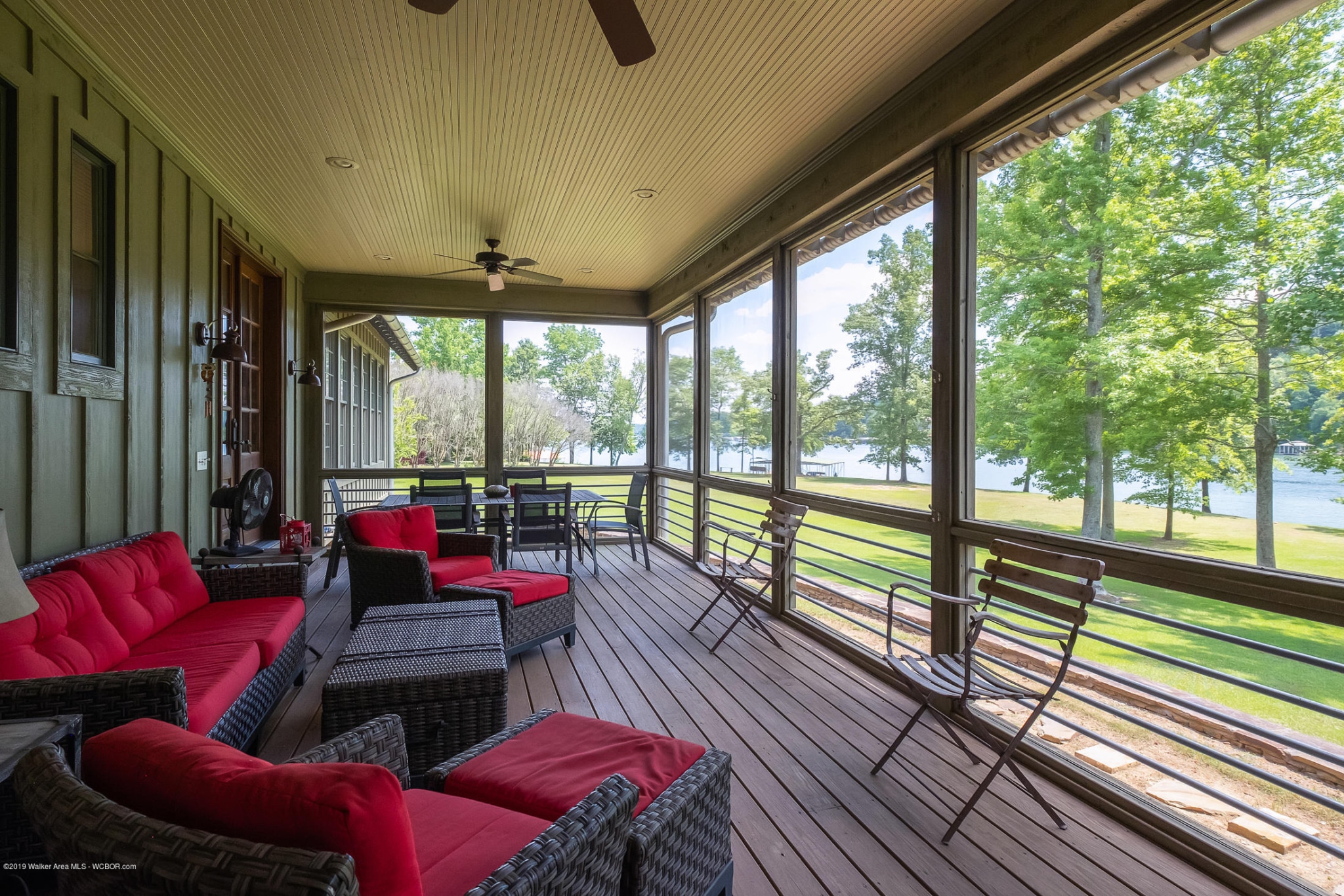 5 lake homes near Birmingham that will make your jaw drop this fall