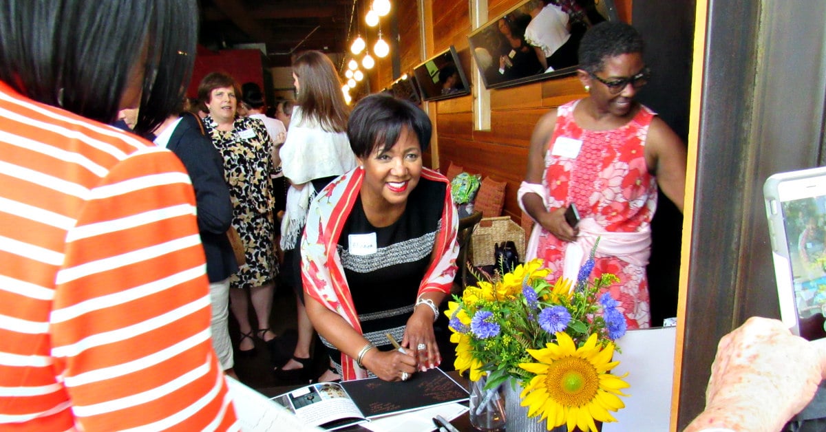 Working women are struggling. Momentum is supporting them—here's how 1 Women at a Momentum event before COVID