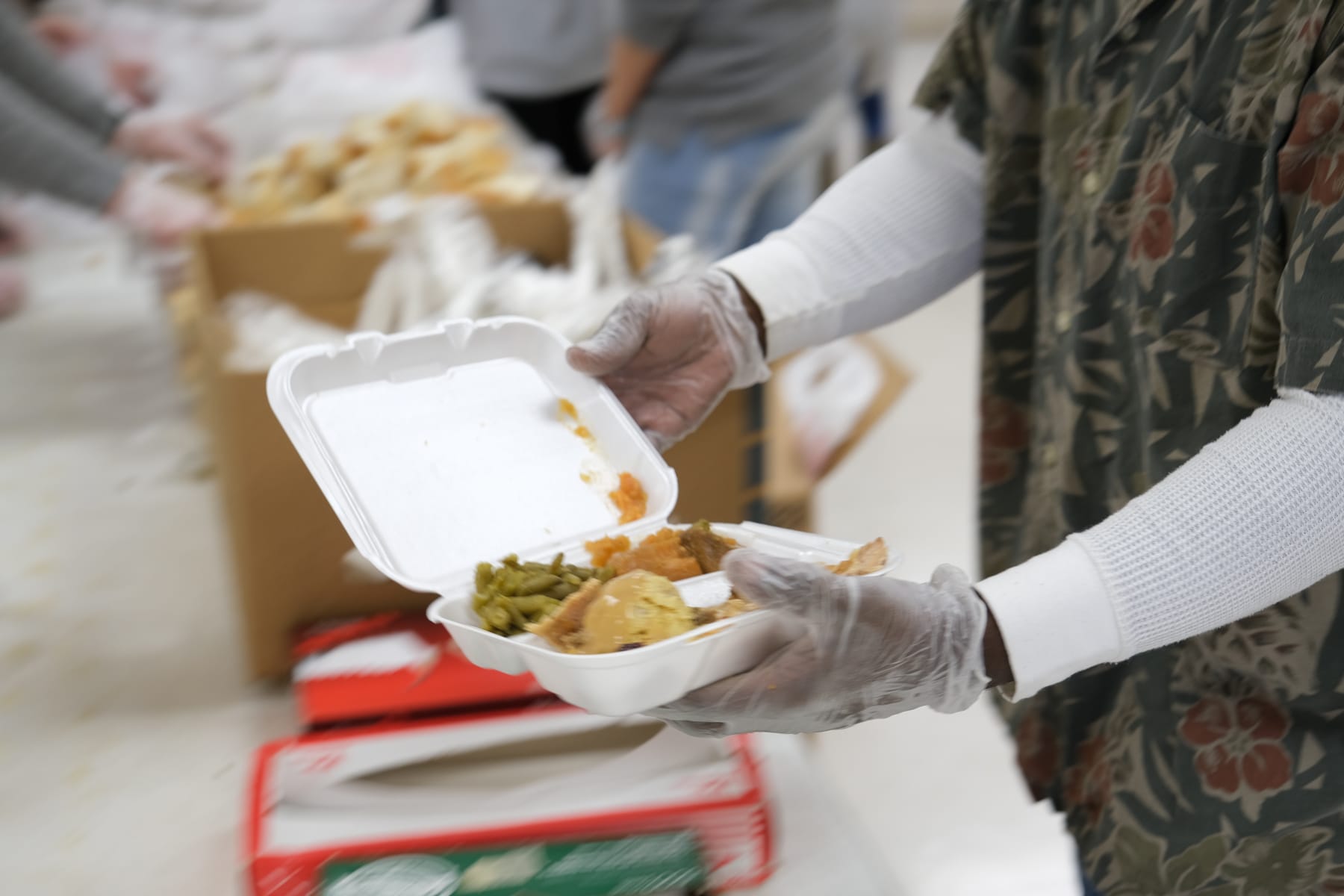 5 places with free meals this holiday season + how to volunteer