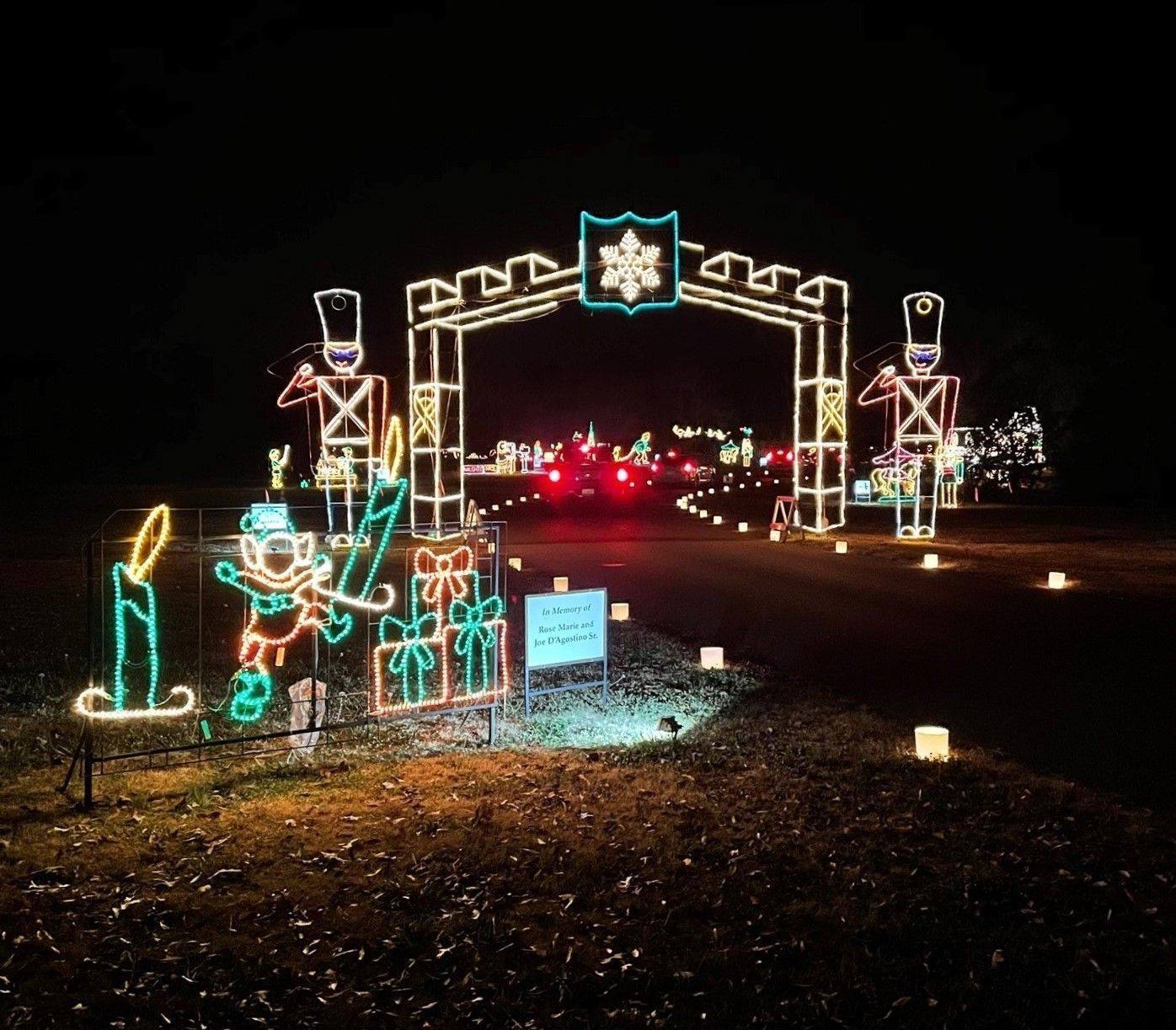 Dell Osso Farm Christmas Lights 2022 5 Drive-Through Wowing Holiday Light Displays Near Birmingham