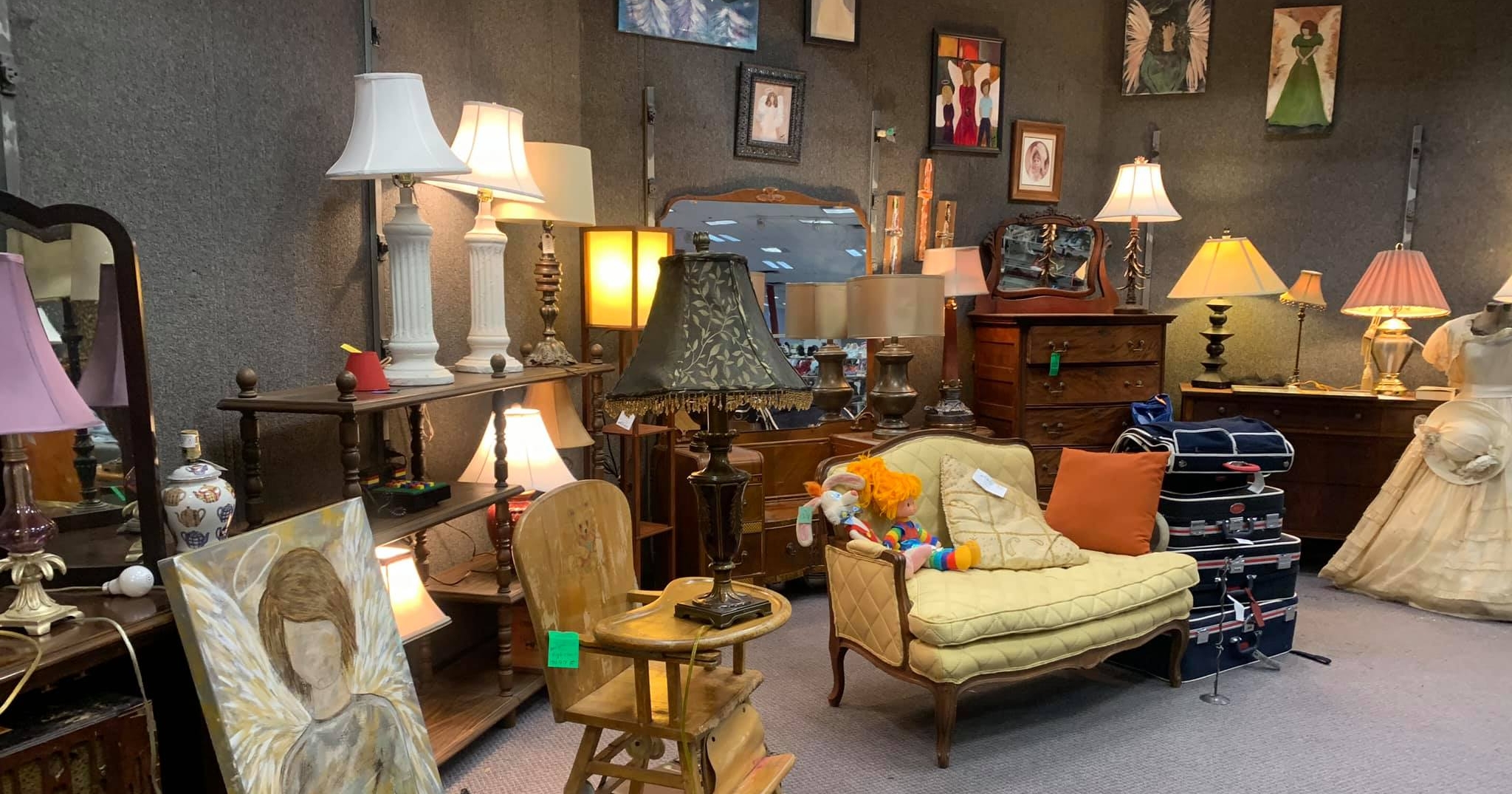 6 thrift stores in Birmingham to shop with or donate to in 2021 | Bham Now