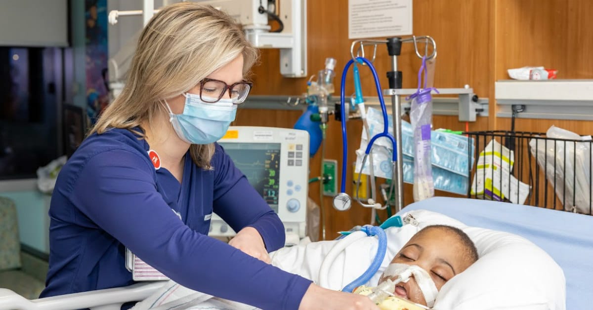 3 nurses share their experience in the PICU at Children's