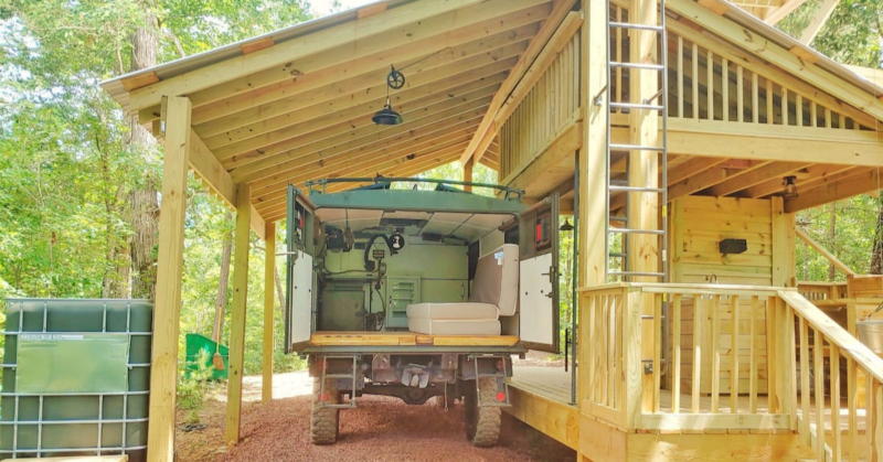 outdoors RV and cabin at Kimberly