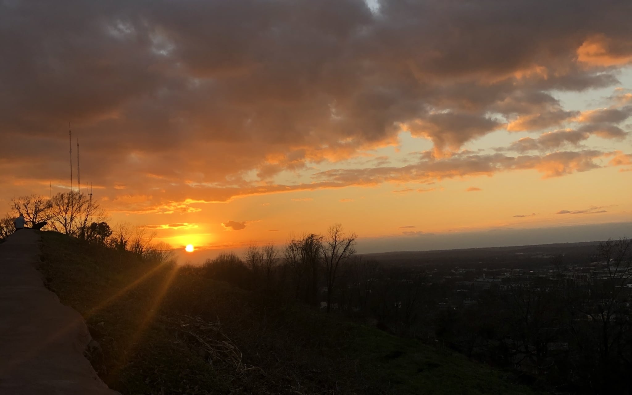 9 Instagram-worthy spots in Birmingham for your next photos 7 Sun setting over Crest Road South