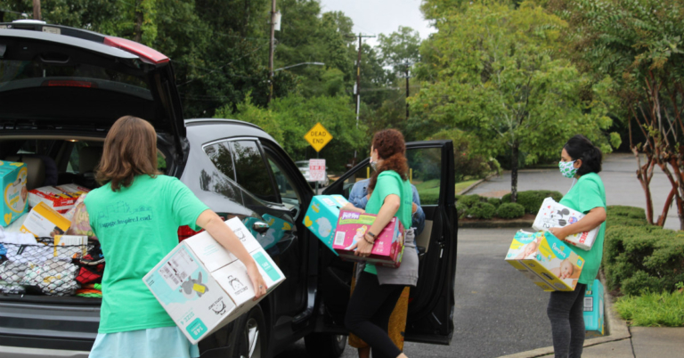 100 Acts of Service from the Junior League of Birmingham opens volunteer opportunities to the public—sign up today 100 Acts of Service from the Junior League of Birmingham opens volunteer opportunities to the public—sign up today