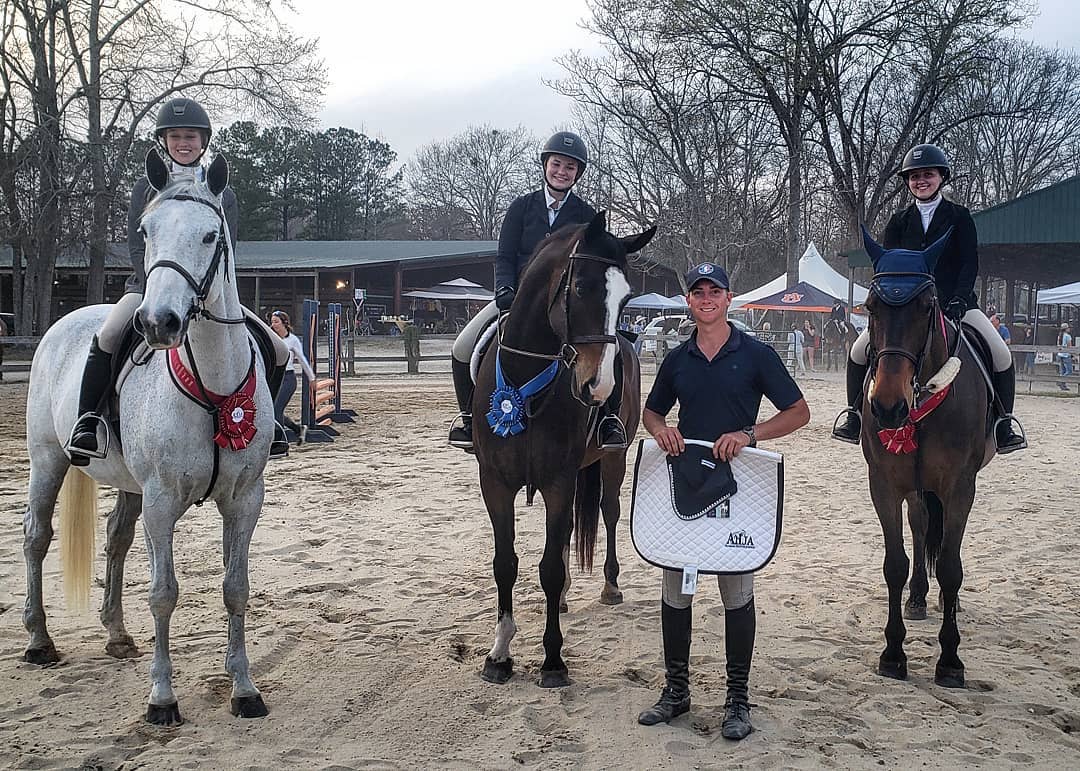 Explore these 5 horseback riding stables in Birmingham 5 Fox lake farms horseback riding