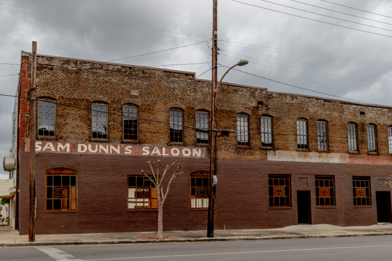 sam dunn's saloon