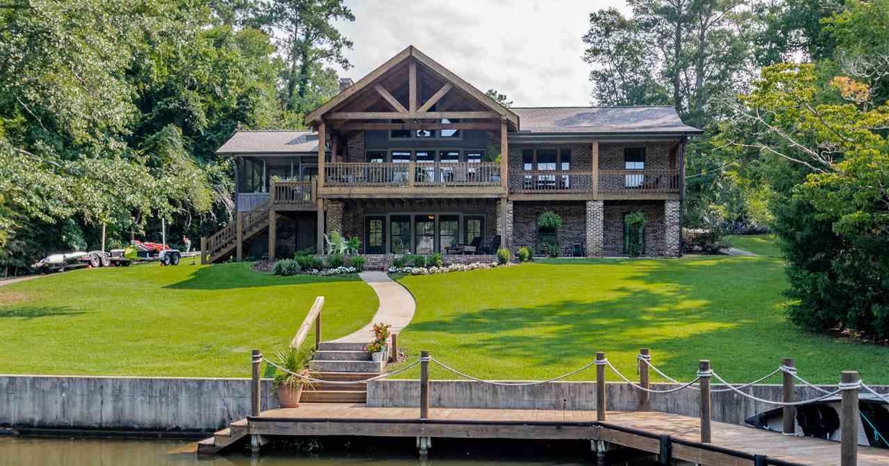 How to find the perfect lakeside property in Birmingham 1 LAH Real Estate