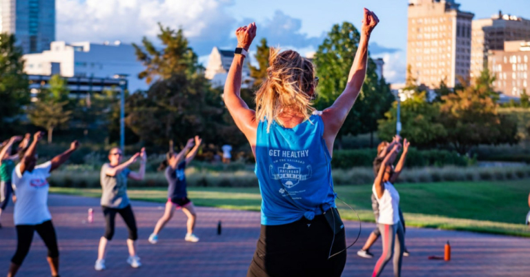 5 of the best ways to protect your joints—a local orthopedic expert weighs in