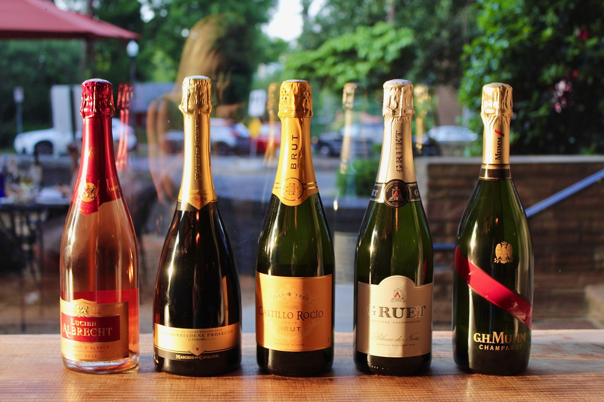 Wine and Champagne deals for national wine day
