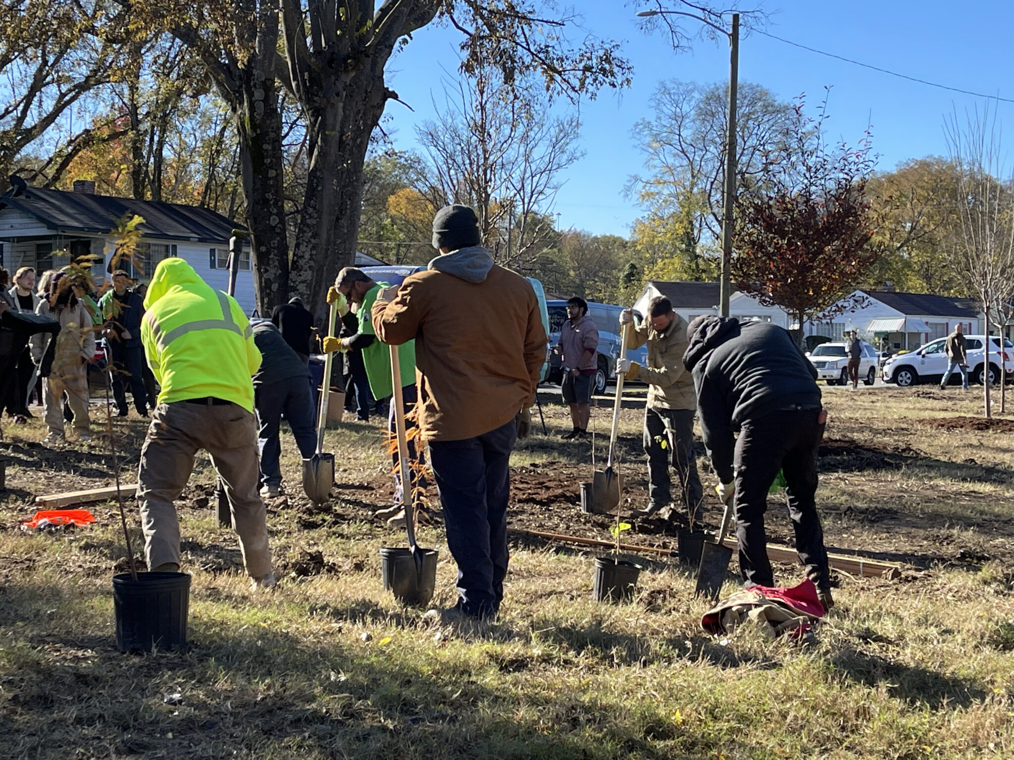 East Thomas volunteers planting trees 