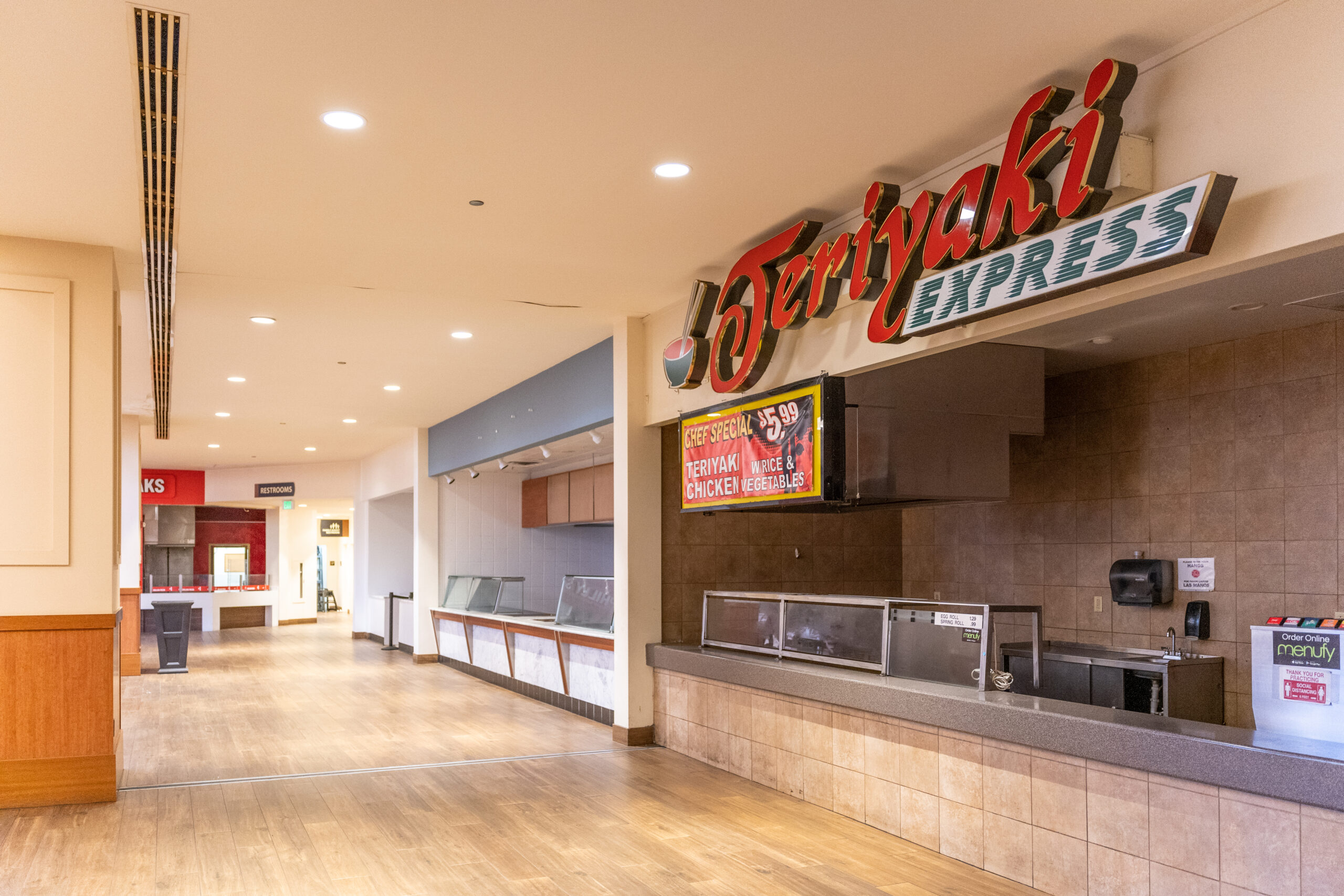 A look inside the (nearly) vacant Brookwood Village [Photos] Bham Now