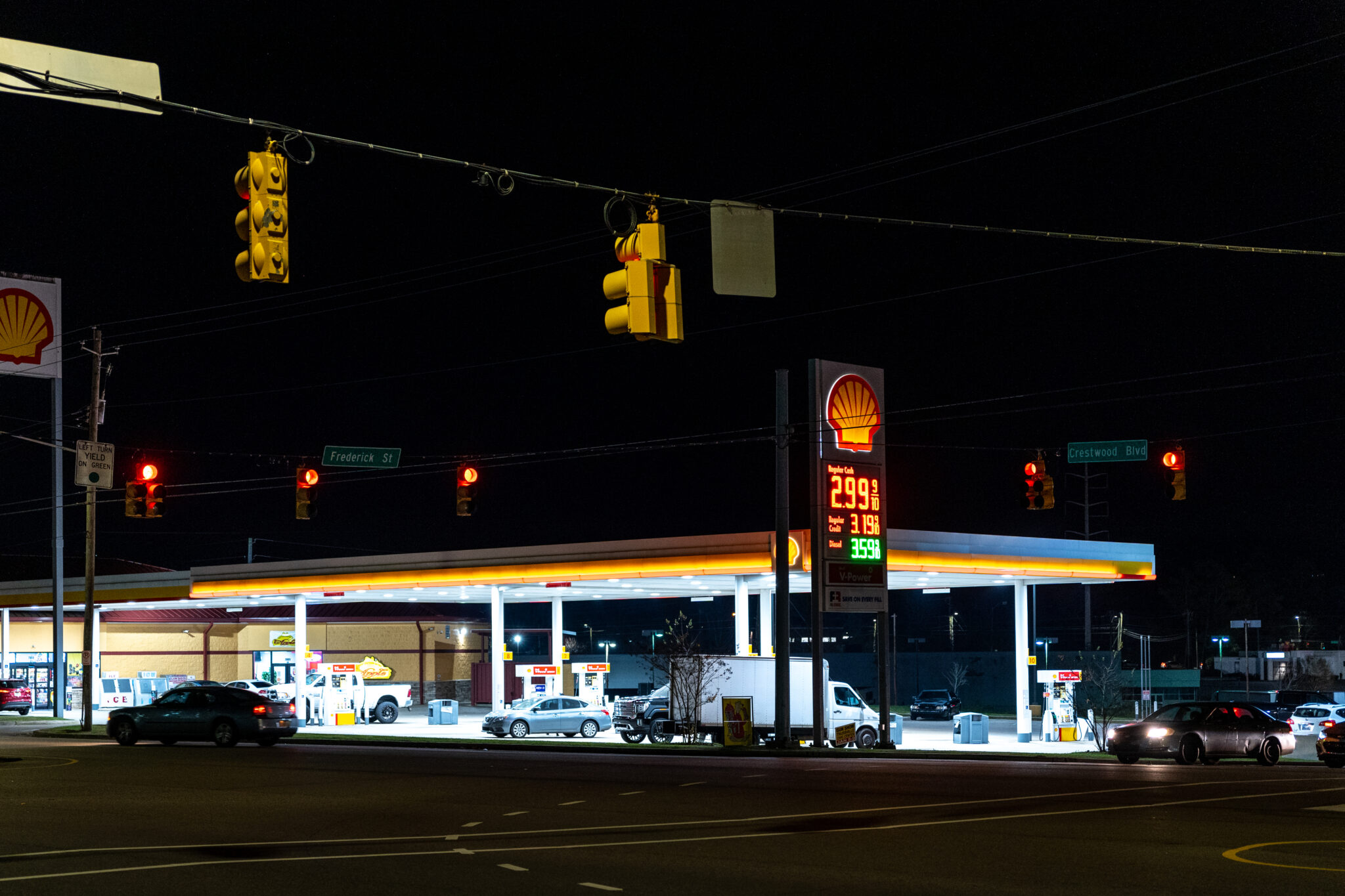 45-cent difference in gas prices within 5 miles in Birmingham? Here's why (Hint: it's not what you think) 4 Gas Station