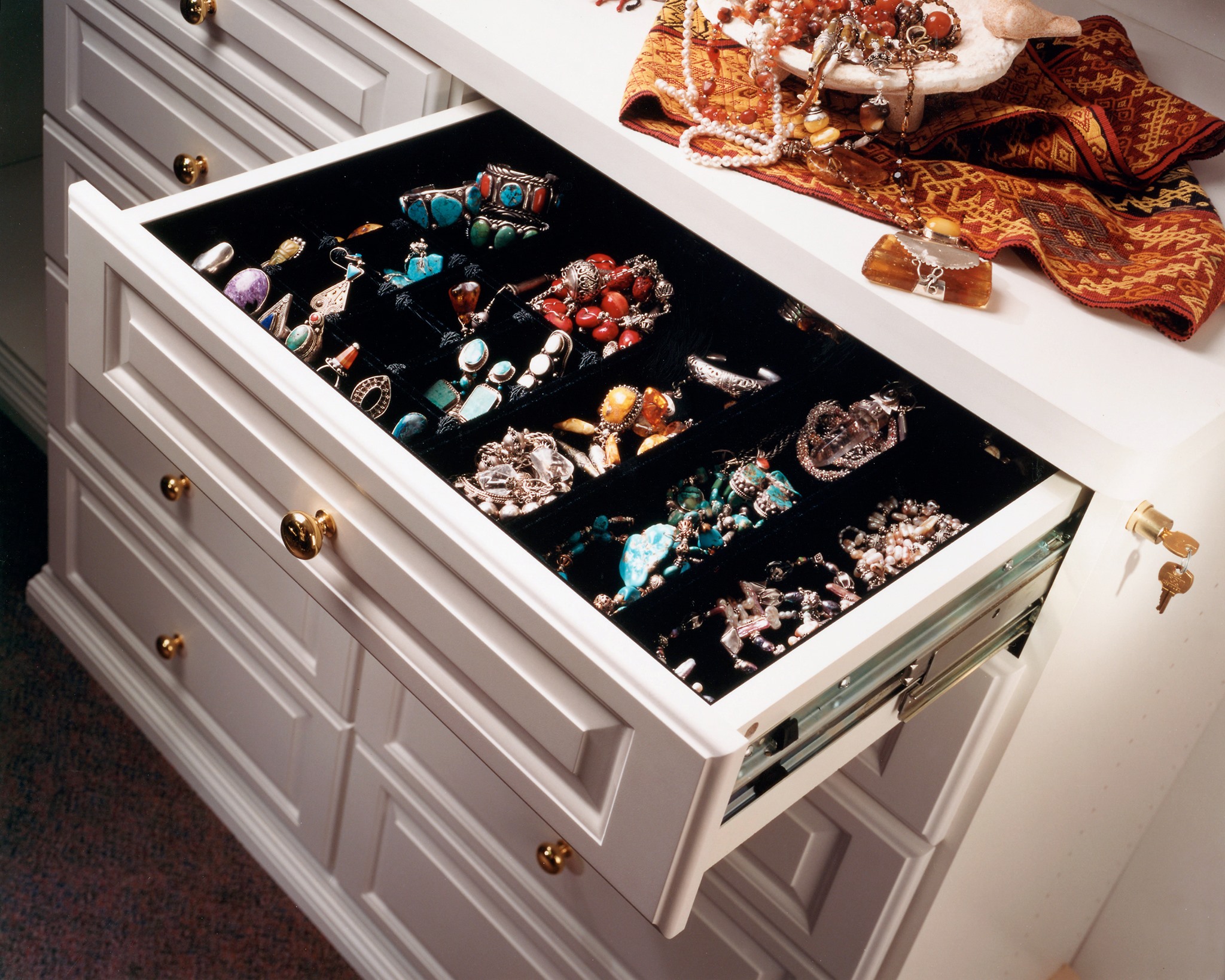 5 simple springtime organization tips—local design experts get real 2 Closets by Design