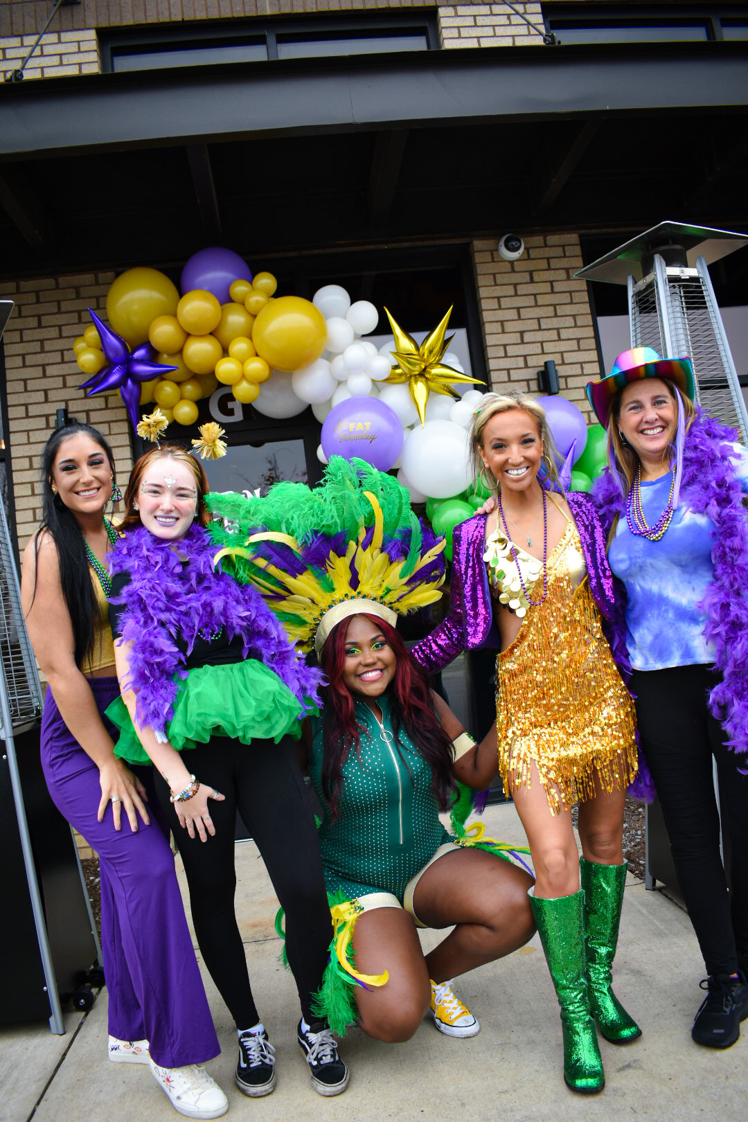NEW: Cajun Steamer Bar + Grill coming soon to Cahaba Heights 3 Cajun steamer mardi gras celebration