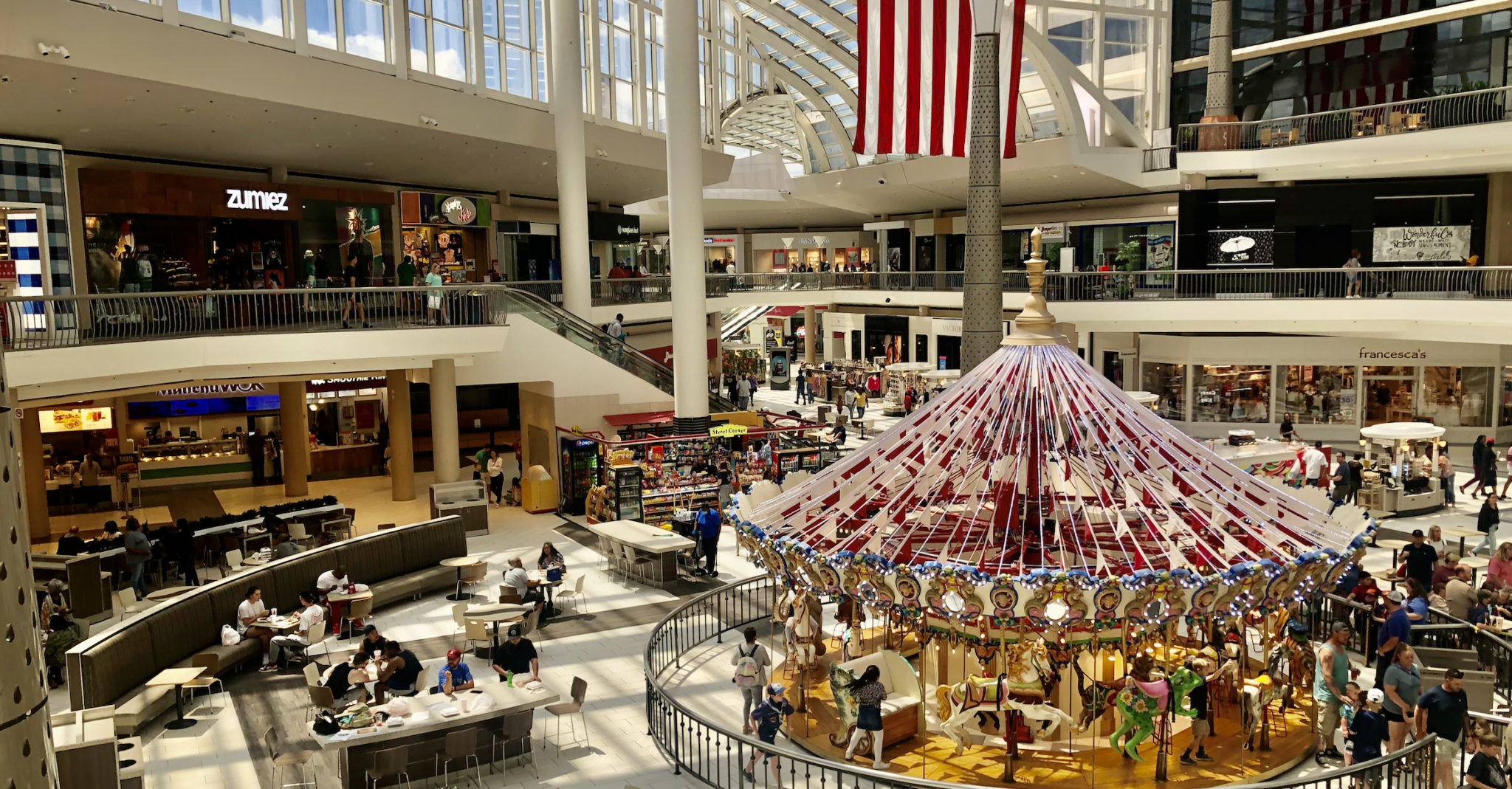 The Making of Riverchase Galleria, Von Maur 