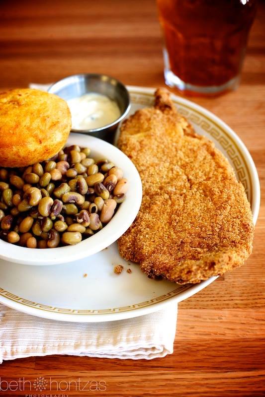 11907176 877774392306384 5521907084614802399 n Johnny's Restaurant has the “Best Fried Food in Alabama” according to Food & Wine
