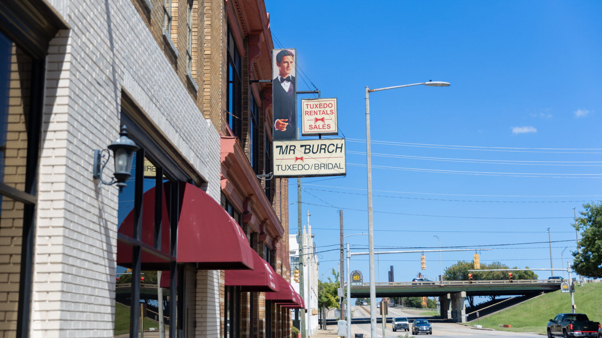 4H4A0524 Longtime men's formal wear business Mr. Burch closes on First Ave. N